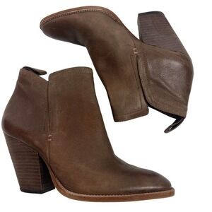 Dolce Vita Women's Taupe Gray Brown Heeled Leather Ankle Boots Booties 7 Stacked